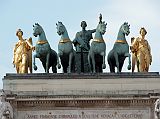 Paris 02 Arc de Triomphe du Carrousel Horses Depict Peace Riding in a Triumphal Chariot Led By Gilded Victories On Both Sides